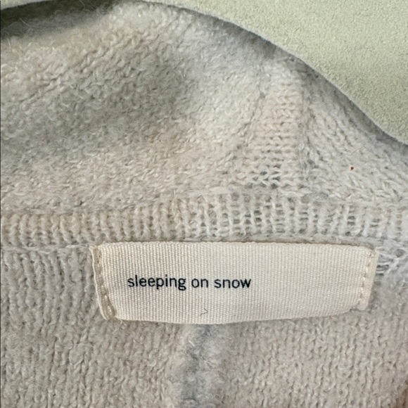 Sweater/jacket - Picture 5 of 8